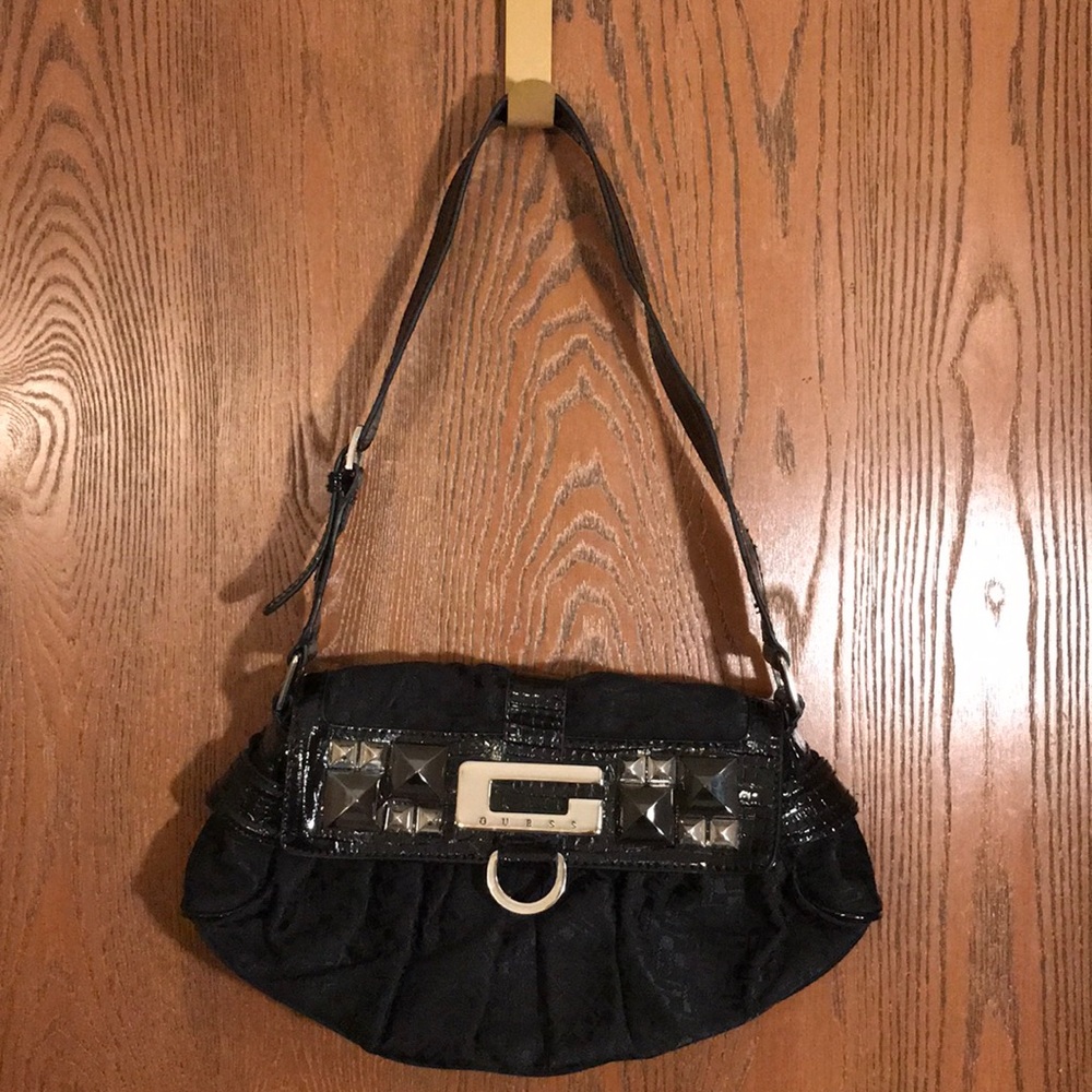 Guess purse - Picture 3 of 5